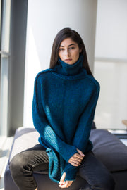 Blue/green alpaca sweater. - RoseUniqueStyle