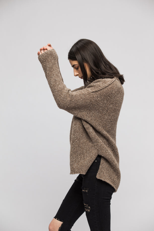 Slouchy oversized   knit women sweater. - RoseUniqueStyle