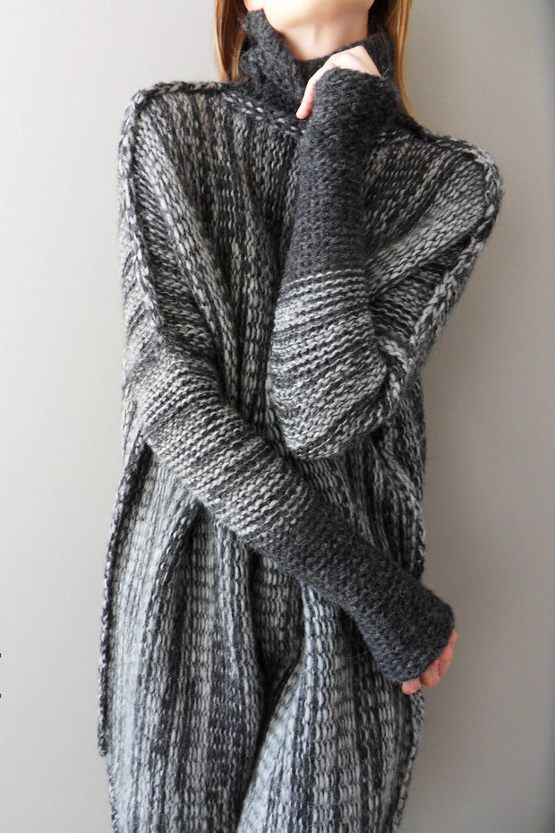 Grey Black Chunky knit  Alpaca woman sweater. - RoseUniqueStyle